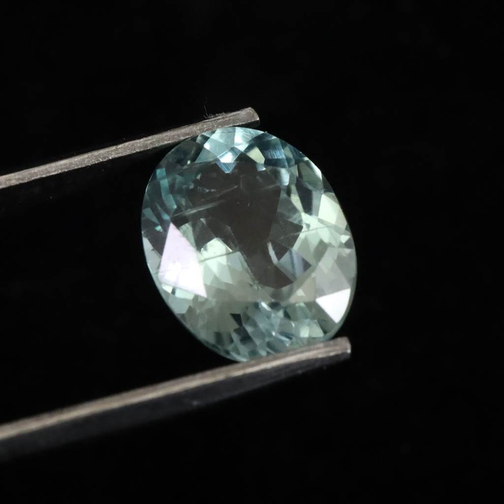 スカイカイヤナイト 3A 10mmオーバル ファセットカット ルース 2.9ct