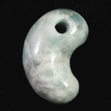 糸魚川翡翠  ヒスイ 小滝産 薄青 26mm勾玉 ディレクトリカード付 9.3g (ID:10796)
