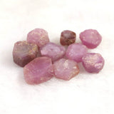 パキスタン産 ルビー 結晶 原石 蛍光 9個セット　3.2ｇ (ID:10826)