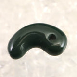 出雲碧玉 出雲石  SA  15mm勾玉 ディレクトリカード付 0.87g (ID:13693)