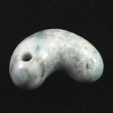 糸魚川翡翠  ヒスイ 小滝産 薄青 25mm勾玉 ディレクトリカード付 8.8g (ID:14019)
