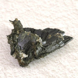 ザギマウンテン産 29mmエジリン輝石  8.68g (ID:14967)