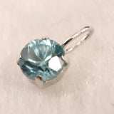 ブルージルコン　4.4mmラウンドカット ペンダントトップ　K18WG　0.58ct　　 (ID:15550)