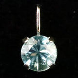 ブルージルコン　4.4mmラウンドカット ペンダントトップ　K18WG　0.58ct　　 (ID:15550)