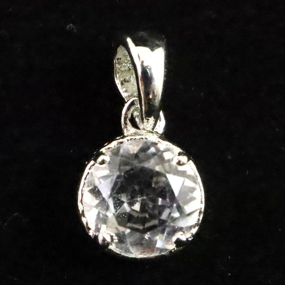 ペタライト 7.5mmラウンドカット ペンダントトップ 1.4g (ID:16243)