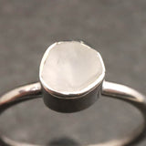 ロシア産 フェナカイト 5.6X5.4mm 原石 リング 11号 (ID:16813)
