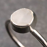 ロシア産 フェナカイト 5.6X5.4mm 原石 リング 11号 (ID:16813)