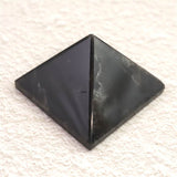 中国山東省産　黒水晶 モリオン　32mm ピラミッド 26.3g (ID:19114)