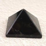 中国山東省産　黒水晶 モリオン　32mm ピラミッド 26.3g (ID:19114)