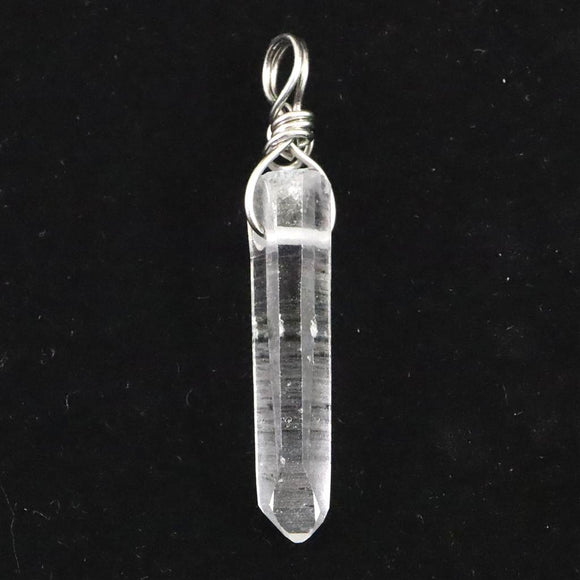 米国アーカンソー州産 水晶 28mm原石ペンダントトップ 2.1g (ID:19634)