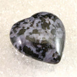 H&E社 ミスティックメルリナイト 60mmハート 証明書付 117.5g (ID:20088)