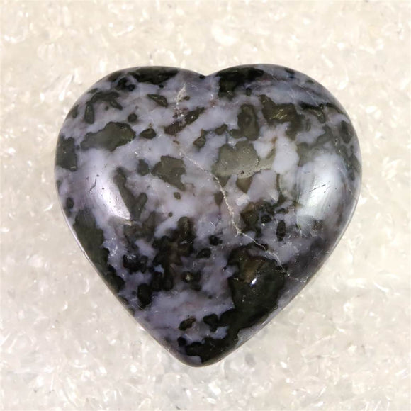 H&E社 ミスティックメルリナイト 60mmハート 証明書付 117.5g (ID:20088)