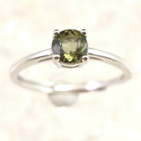 モルダバイト 5mmラウンドカット リング フリーサイズ type.E (ID:23271)