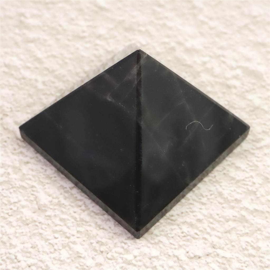 ウミヒコ様用　神の秘境から舞い降りし破邪最強の守護石　幻のシャングリラ産モリオン モリオン水晶 | 榎本通商