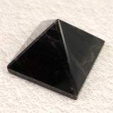 中国山東省産　黒水晶 モリオン　31mm ピラミッド 28.3g (ID:25426)
