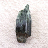 ザギマウンテン産 33mmエジリン輝石 8.96g (ID:26185)