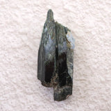 ザギマウンテン産 33mmエジリン輝石 8.96g (ID:26185)