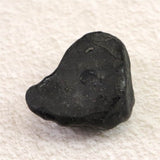 北海道 遠軽町産  黒曜石 33mm原石  15.8g (ID:27473)