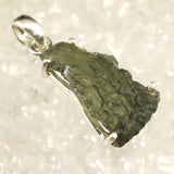 モルダバイト 原石 AAAグレード  ペンダントトップ  3.30g (ID:27902)
