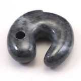 糸魚川翡翠  ヒスイ 黒 30mm飛龍勾玉 ディレクトリカード付 15.4g (ID:27994)