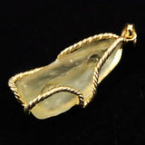 リビアンデザートグラス 27mm原石 ペンダントトップ 6.3g  (ID:28366)