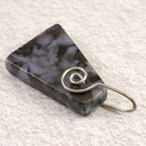 H&E社 ミスティックメルリナイト タンブルペンダントトップ 10.3g (ID:28520)