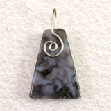 H&E社 ミスティックメルリナイト タンブルペンダントトップ 10.3g (ID:28520)