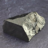 隠岐の島 黒曜石 原石  ディレクトリーカード付 50.7g (ID:28657)