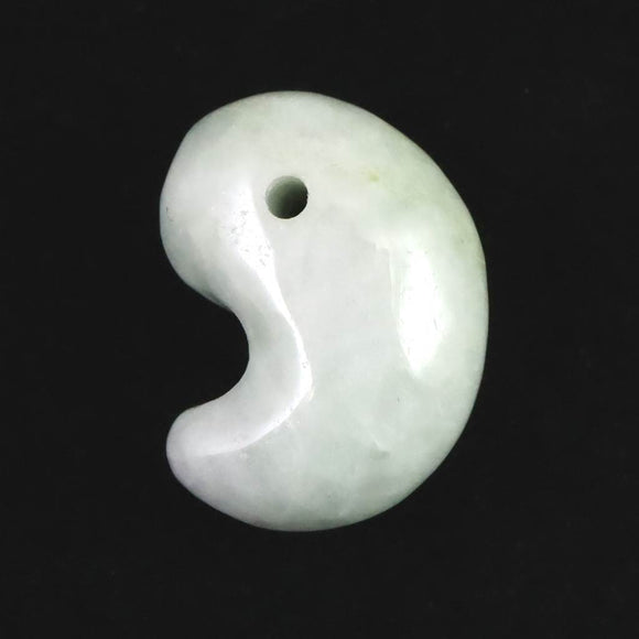 糸魚川翡翠  ヒスイ 小滝産 薄緑 20mm勾玉 ディレクトリカード付 5.3g (ID:30262)