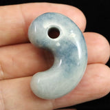 糸魚川翡翠  小滝産 33mm　勾玉 ブルー  ディレクトリーカード付 16.19g (ID:32429)