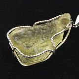 リビアンデザートグラス 40mm原石 ペンダントトップ 19.4g  (ID:32450)