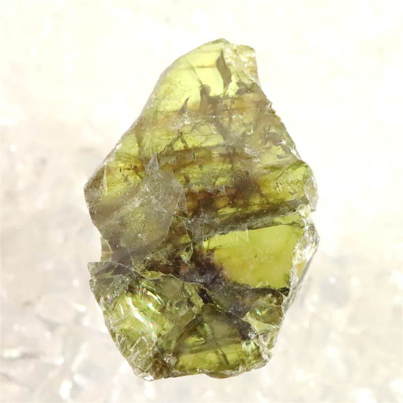 タンザニア モンド産  スフェーン 26mm原石 4.78g (ID:33662)