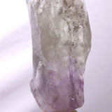 中国雲南省産 プラシオライト x アメジスト　バイカラークォーツ　原石 25.4g (ID:33753)