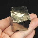 スペイン産 パイライト 黄鉄鉱  29mmキューブ 105.8g (ID:35410)