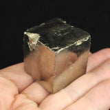 スペイン産 パイライト 黄鉄鉱  29mmキューブ 105.8g (ID:35410)