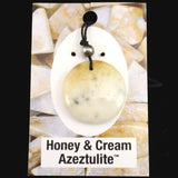 H&E社 ハニー＆クリームアゼツライト(AZOZEO)　ディスク型 コードペンダント 7.5g (ID:35550)