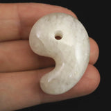 静岡水晶 AAAグレード 33mm勾玉 証明書付 13.2g  (ID:36763)