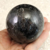 H&E社 アルベゾナイト アルベゾン閃石　60mm スフィア 320.5g (ID:37995)