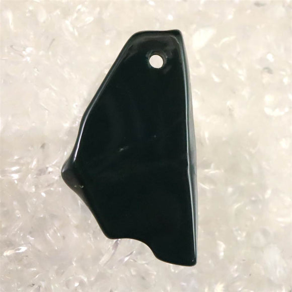 リビアングラス　原石 リビアングラス 原石 隕石由来の天然ガラス[t145-2568]