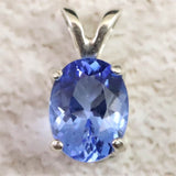 H&E社 シベリアンブルークォーツ　8X6mmオーバル ペンダントトップ　0.8g (ID:38277)