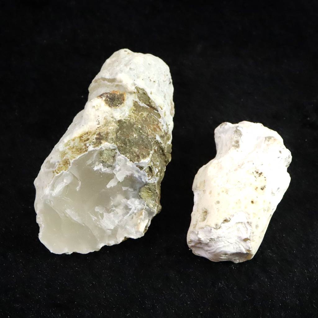 島根県大津島産 指状玉髄 カルセドニー 原石2個セット 68.1g (ID