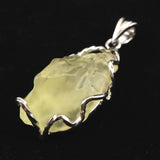 リビアンデザートグラス 27mm原石 ペンダントトップ 8.2g  (ID:40070)