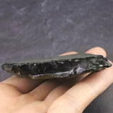 隠岐の島 黒曜石 原石  ディレクトリーカード付 65.3g (ID:40192)