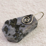 H&E社 ミスティックメルリナイト タンブルペンダントトップ 12.2g (ID:40357)