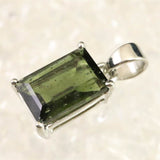 モルダバイト 12mm ステップ カット ペンダントトップ  2.62g (ID:40652)