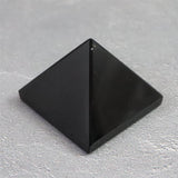 中国山東省産　黒水晶 モリオン　29mm ピラミッド 22.2g (ID:40737)
