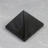 中国山東省産　黒水晶 モリオン　29mm ピラミッド 22.2g (ID:40737)