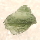 モルダバイト AAA 17mm原石 ディレクトリカード付 1.65ｇ  (ID:41041)