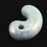 糸魚川翡翠  小滝産 33mm　勾玉 ブルー  ディレクトリーカード付 16.54g (ID:41959)