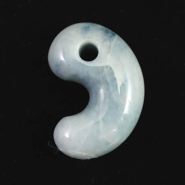 翡翠　勾玉　ブルー 青色 糸魚川翡翠勾玉:紐付き BMT0341 | 糸魚川翡翠工房こたきBASE店